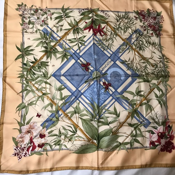 Hermes Accessories - Hermès “Sérénité” 90cm Carré Scarf 2001